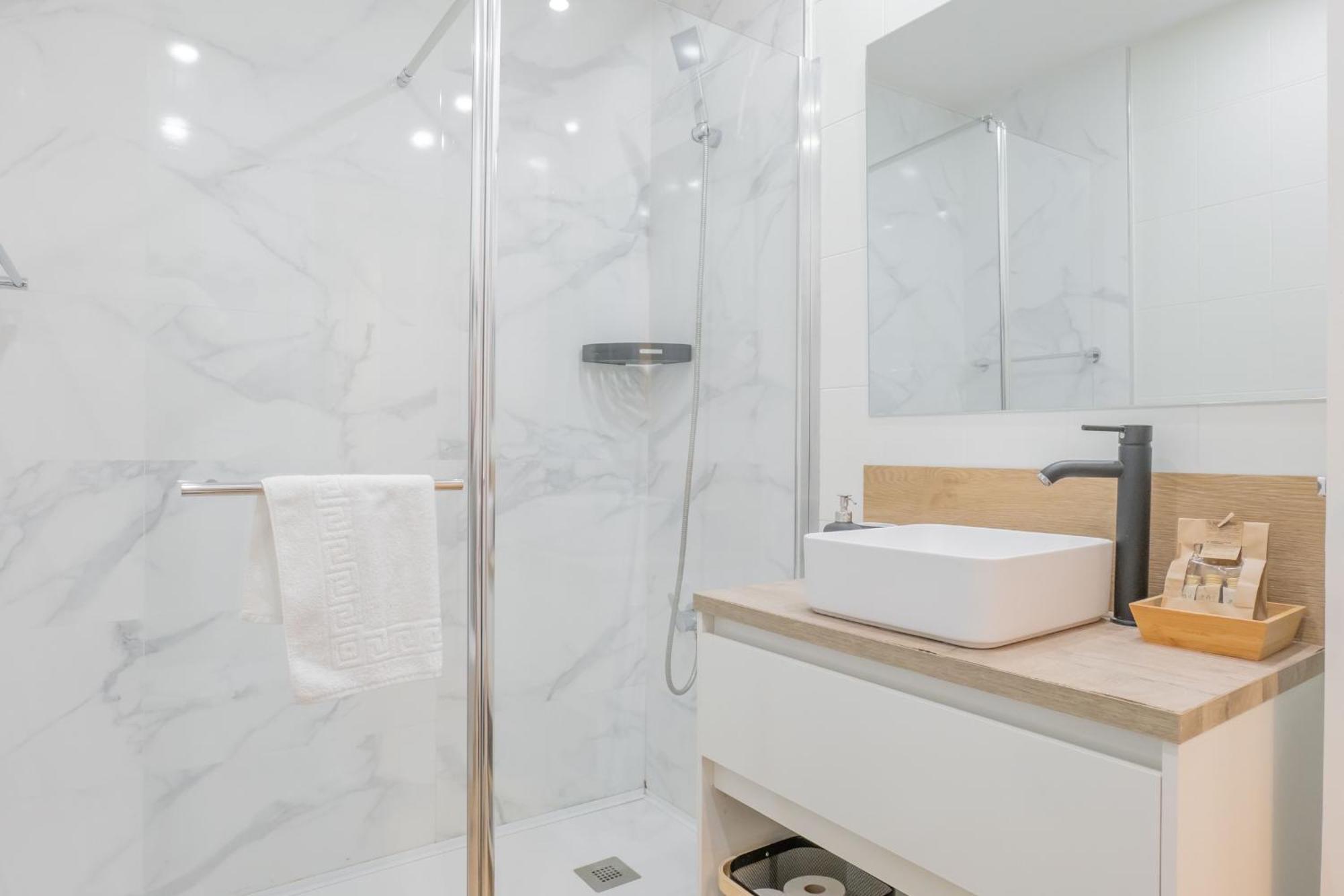 Nabucco Appartement Oviedo Buitenkant foto