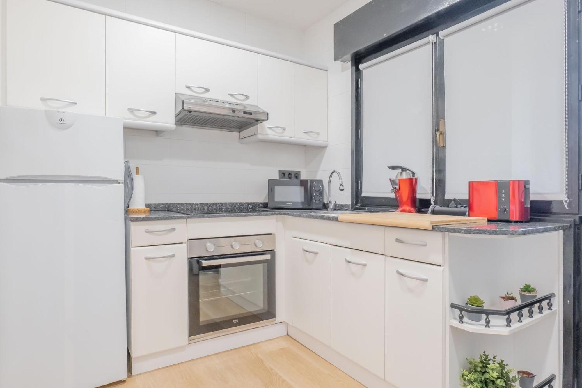 Nabucco Appartement Oviedo Buitenkant foto